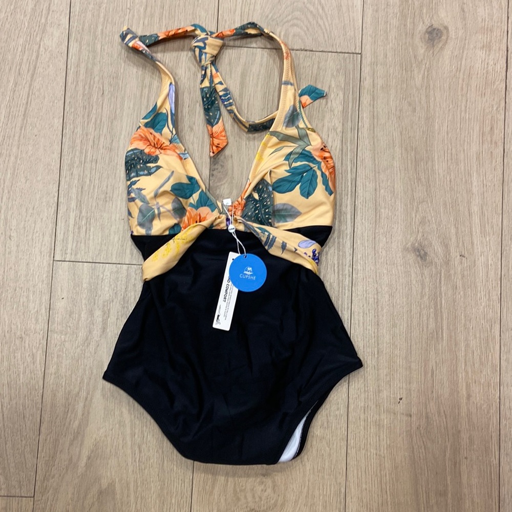 Woman’s  One Piece Swim Suit by CUPSHE: Size M
